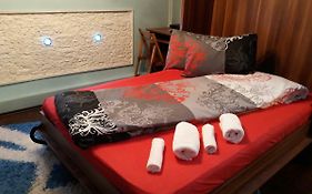 Jaky Residence Cu Terasa